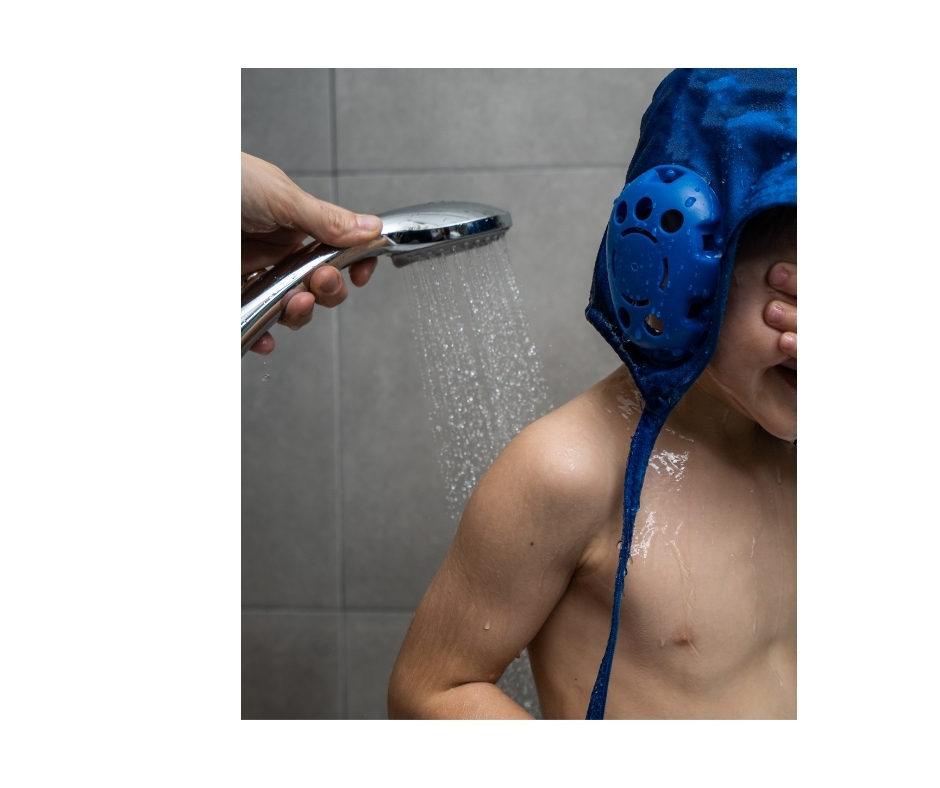 Shower With Sprayer Attachment